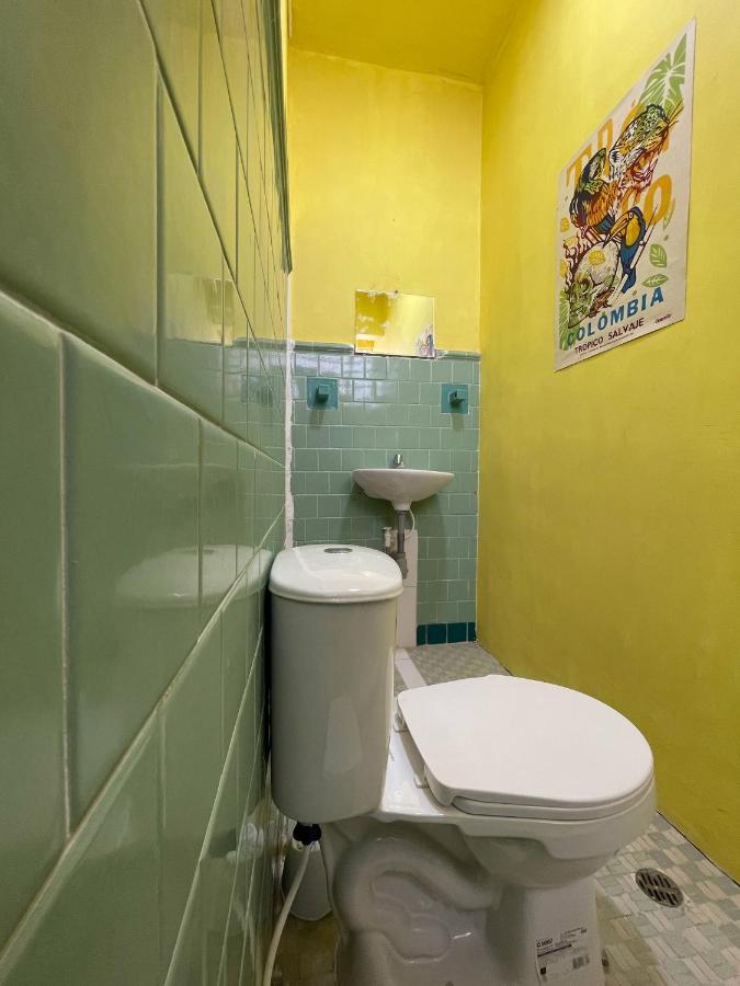 La Palmera Hostel Cali Exteriör bild